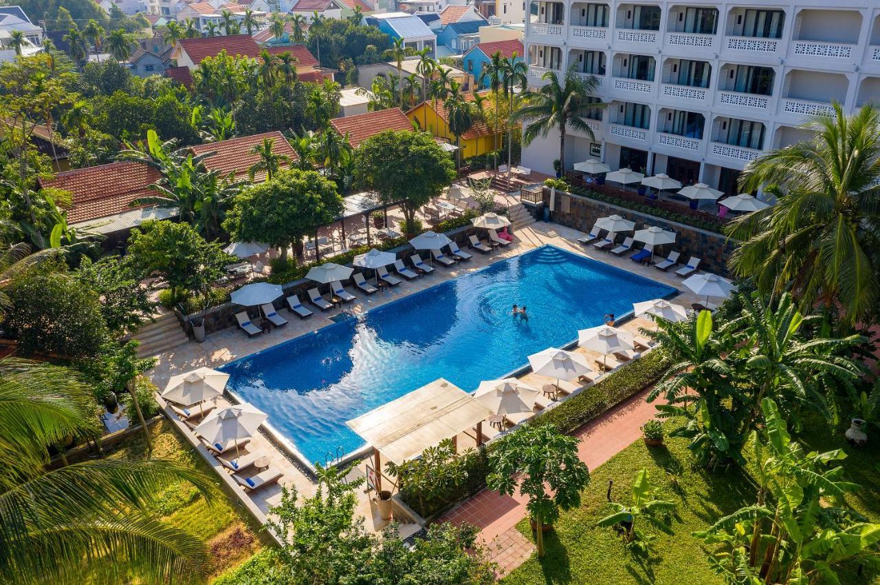 Rivertown Hoi An Resort & Spa Екстер'єр фото The hotel's swimming pool